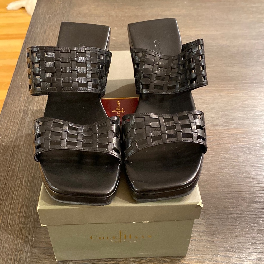 Cole Hahn black leather wedge size 8.5